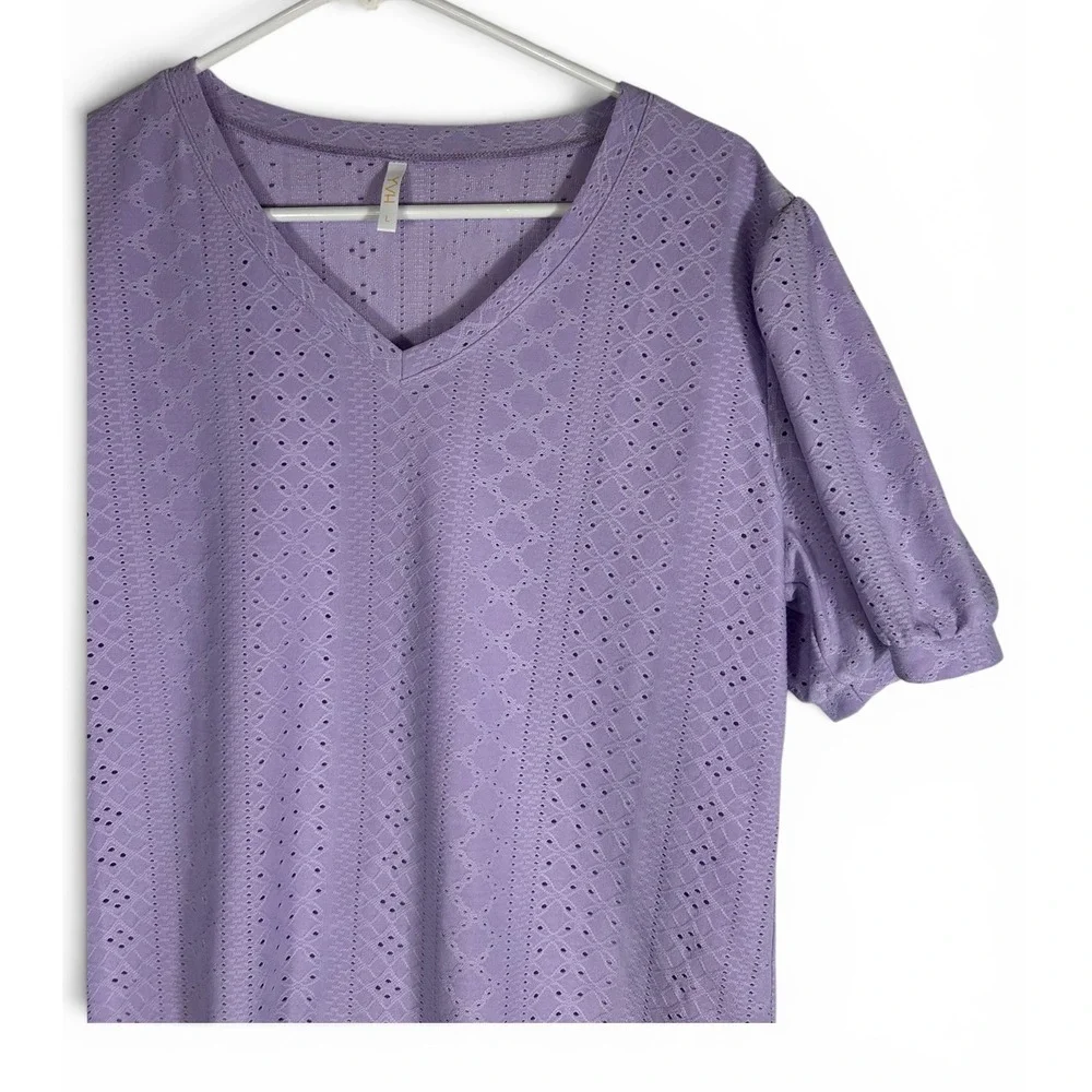 YVH Lavender Purple Eyelet Short Sleeve V-Neck Blouse Top L Puff Sleeve Lined - Picture 2 of 8